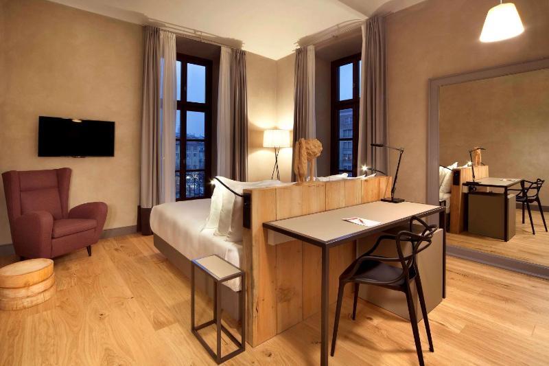 Premium Double or Twin Room with View image 1