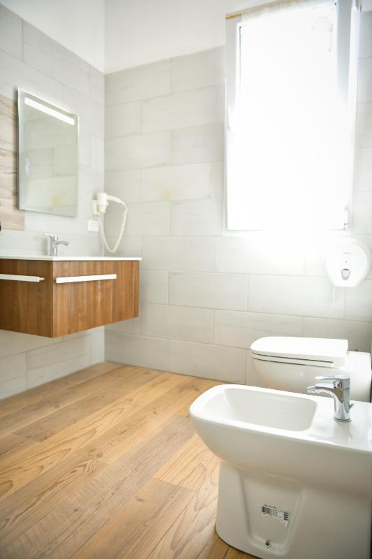 Family Two-Bedroom Apartment with View image 3