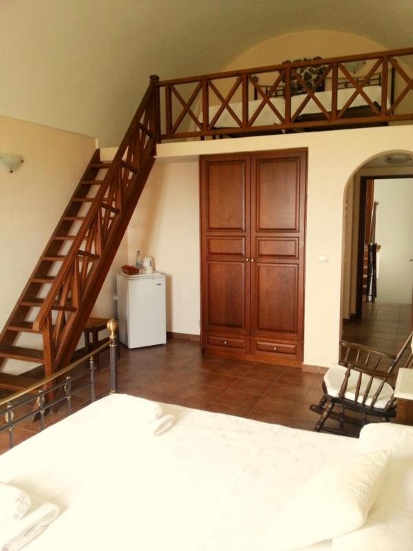 Quadruple Room with Balcony image 1