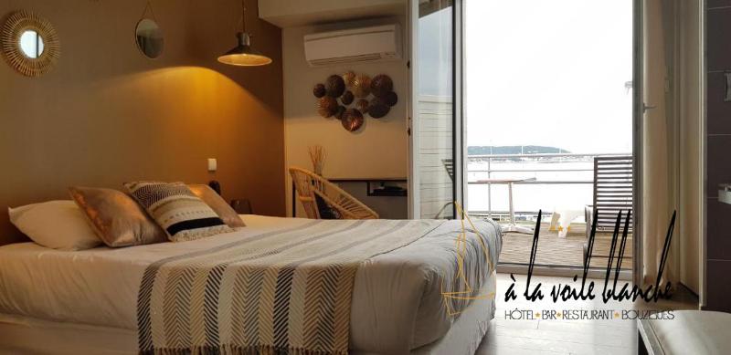 Double Room image 2