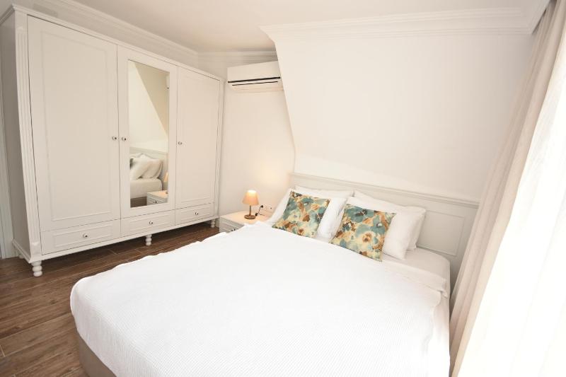 Suite image 2