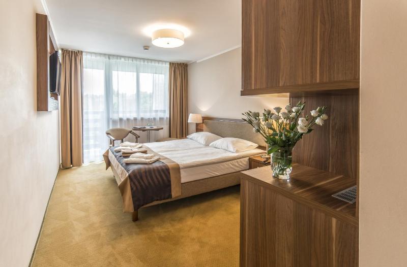 Standard Queen Room image 1