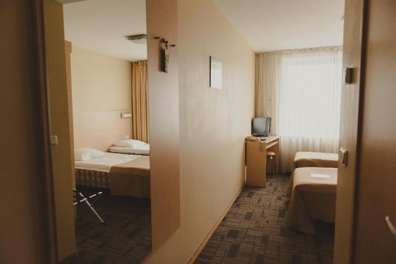 Standard Double or Twin Room image 1