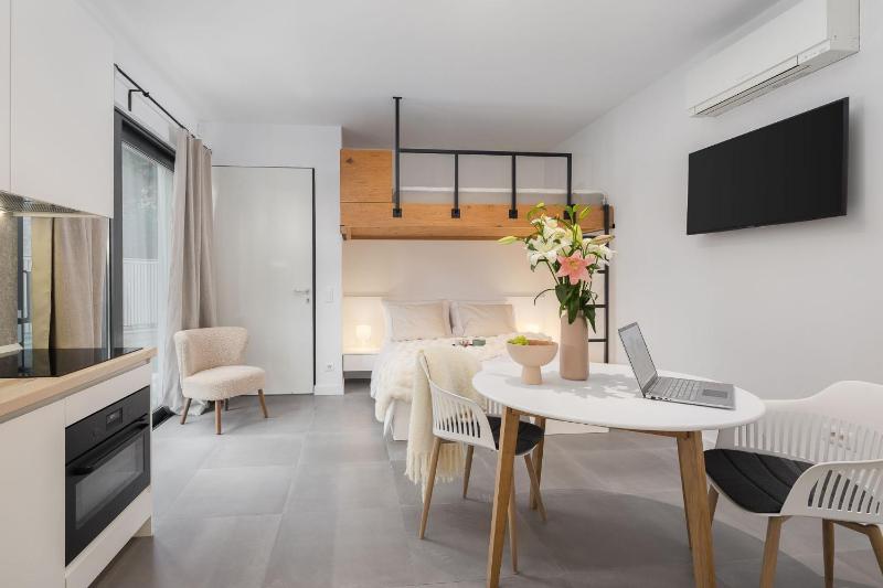Luxury villa Manera Bol with heated pool near Zlatni Rat - image 45