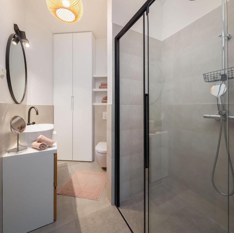 Luxury villa Manera Bol with heated pool near Zlatni Rat - image 34