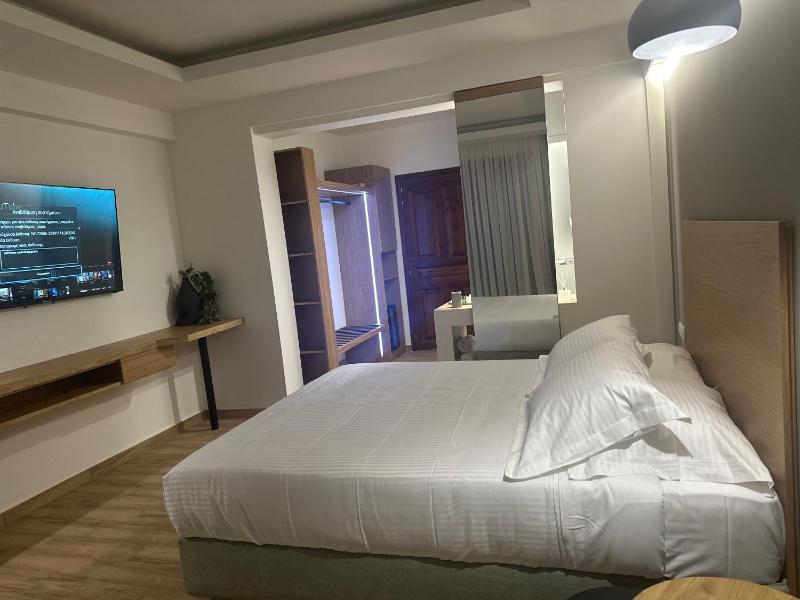 Superior Double Room image 3