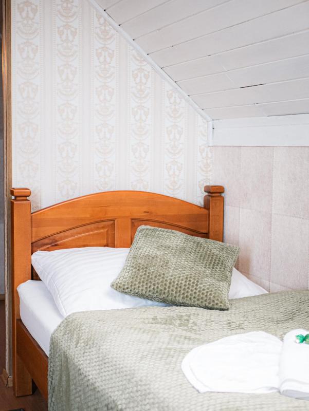 Single Room image 1