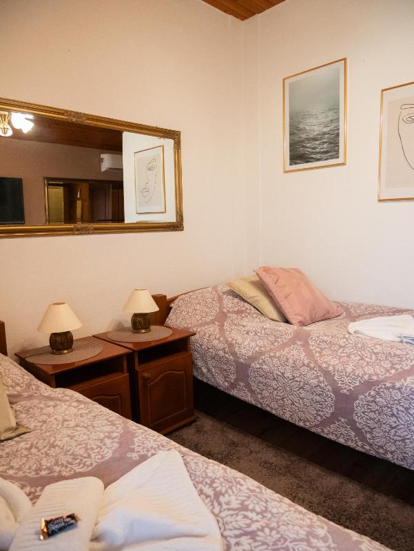 Double or Twin Room image 3