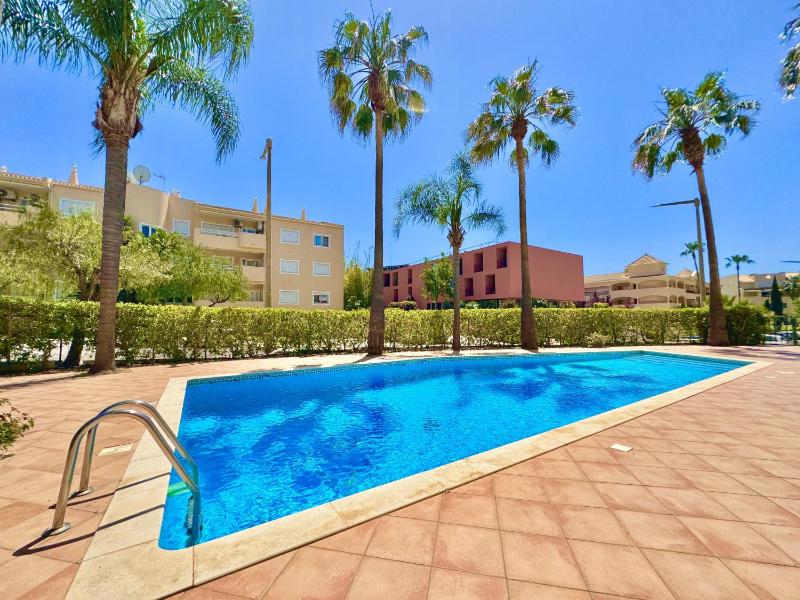 Vilamoura Stylish 2 With Pool by Homing - image 1