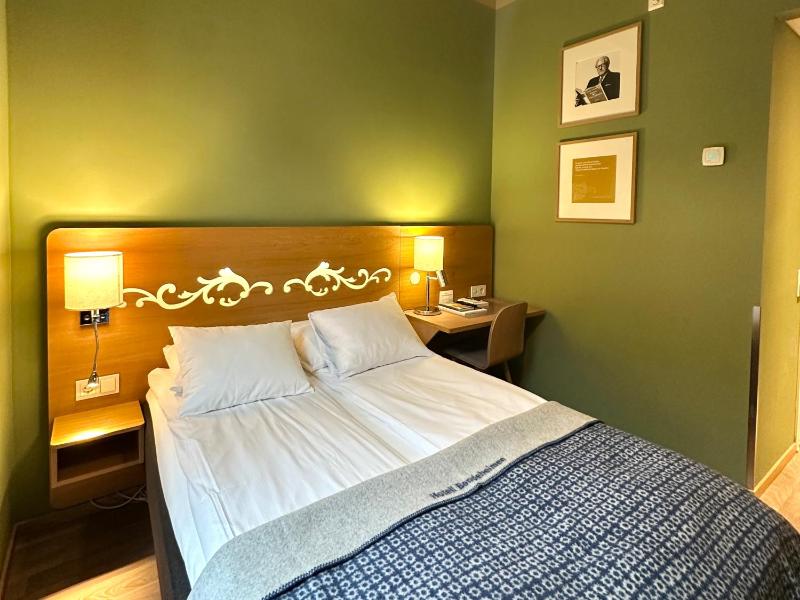 Standard Double Room image 4