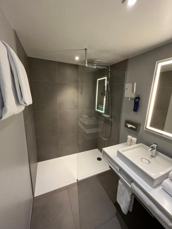 Family room, 1 double bed and 1 sofa bed for 2 people image 2
