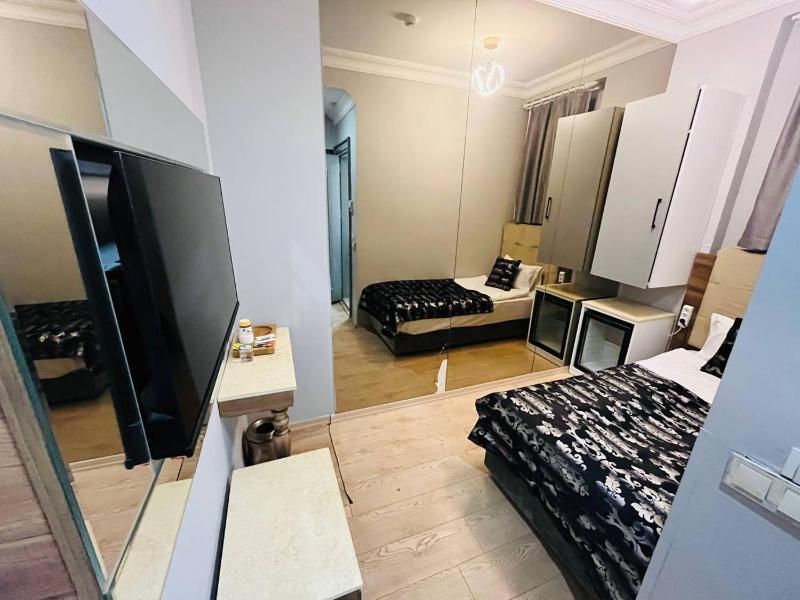 Budget Single Room image 4