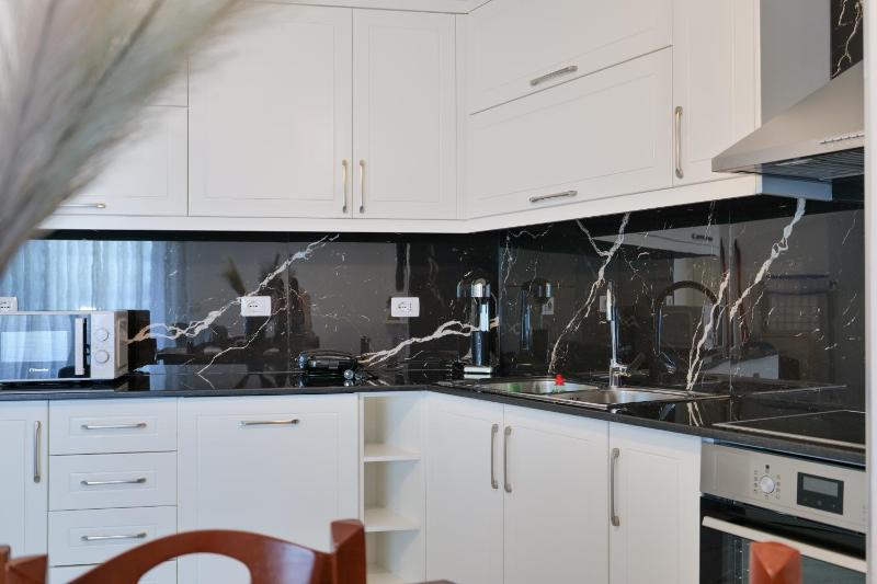 Coastal Dwell - image 2