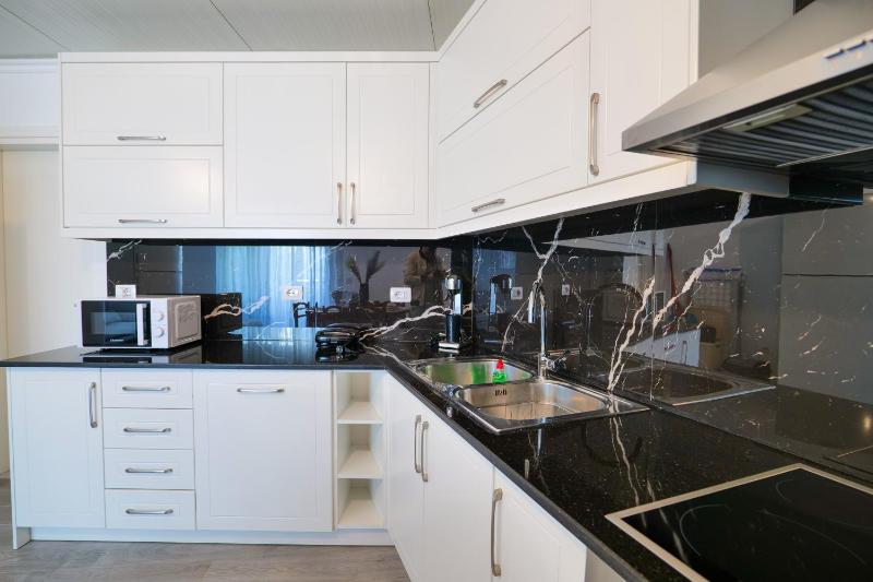 Coastal Dwell - image 6