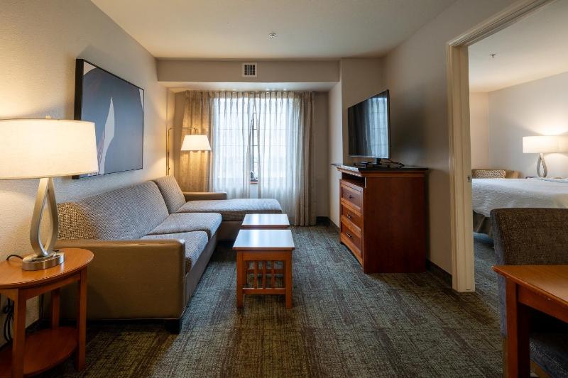 Two-Bedroom Suite image 3