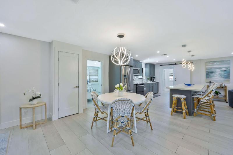 New Listing! Canal Dreaming - Salt Pool - Water View with Dock - image 36