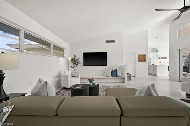Flamingo Beach House - Water Lot - Canal View - image 17