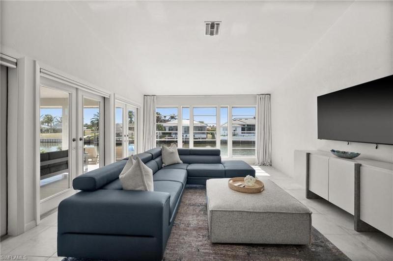 Flamingo Beach House - Water Lot - Canal View - image 12