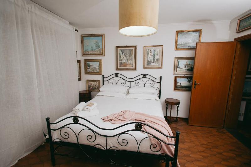 Enzo’s House - image 31