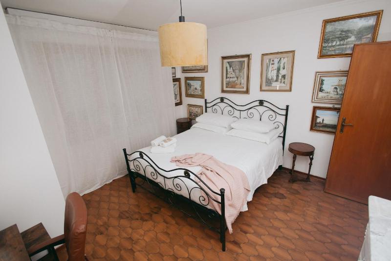 Enzo’s House - image 13