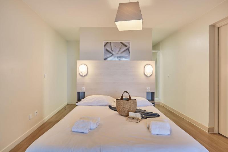 Apartment with Sea View image 1