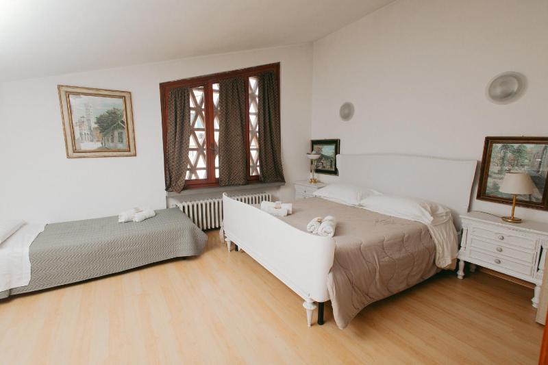 Enzo’s House - image 46