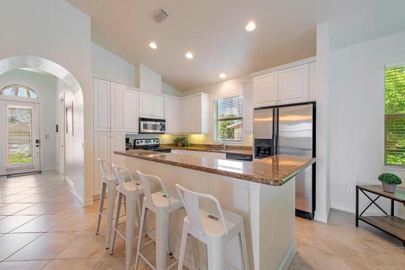 Serenity by the Gulf! - 1 Mile To Vanderbilt Beach! - 4 Bedroom! - image 5