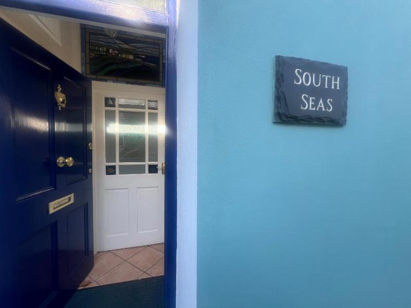 South Seas Tenby - image 22