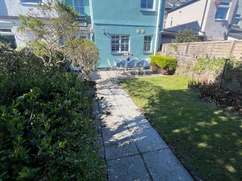 South Seas Tenby - image 11