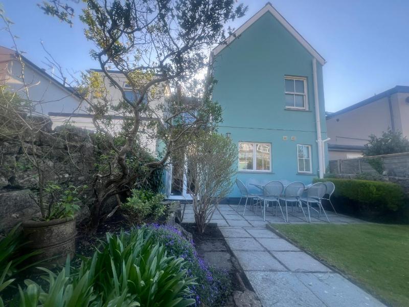 South Seas Tenby - image 20