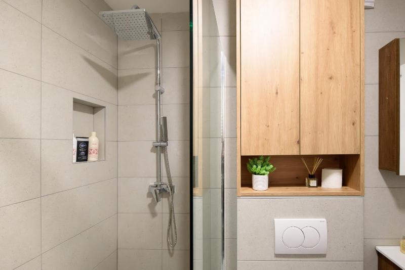 Bright & Modern Apt - CityCenter - image 2