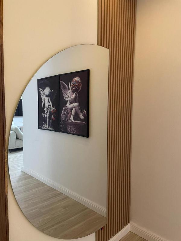 Luxurious 2 bedroom - image 8