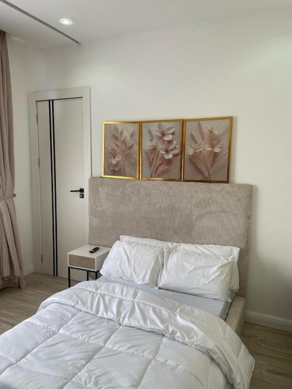 Luxurious 2 bedroom - image 16