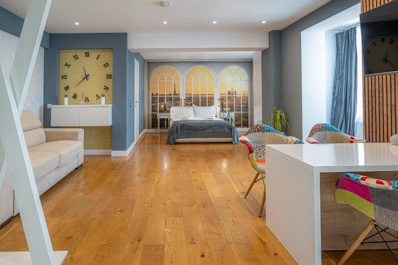 EuroEastVentures Luxury Apartments - image 8