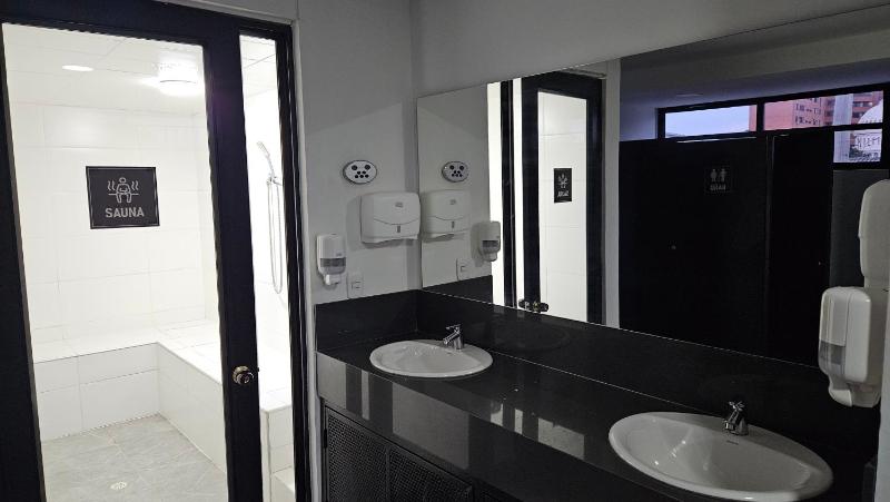 Comfortable and modern apartment Miró Cali - image 2