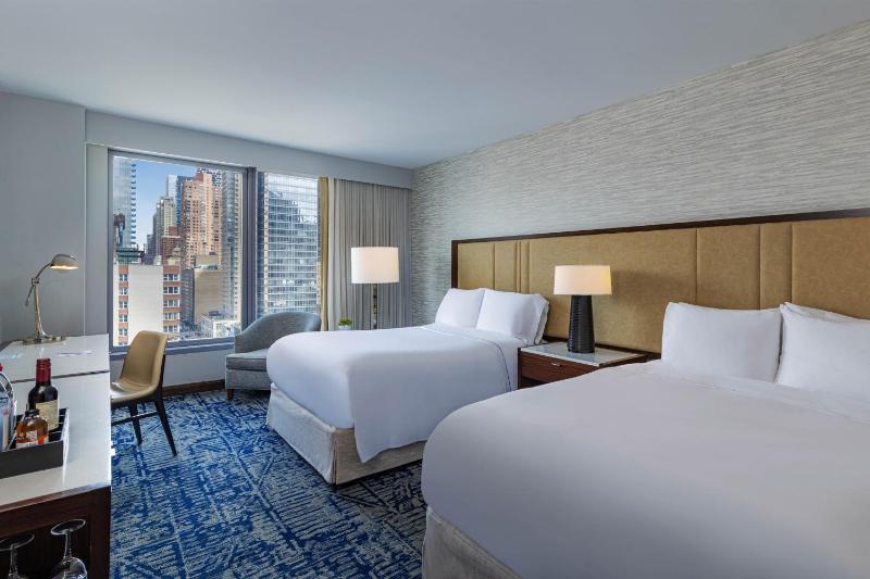 Premium Double Room with Two Double Beds and Midtown View image 3