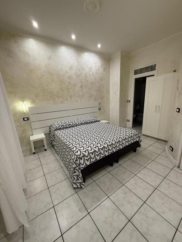 Double Room image 1