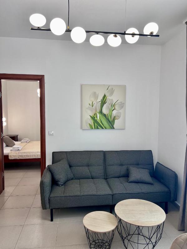 Apartments Sirena - Modern stay with free parking - image 2