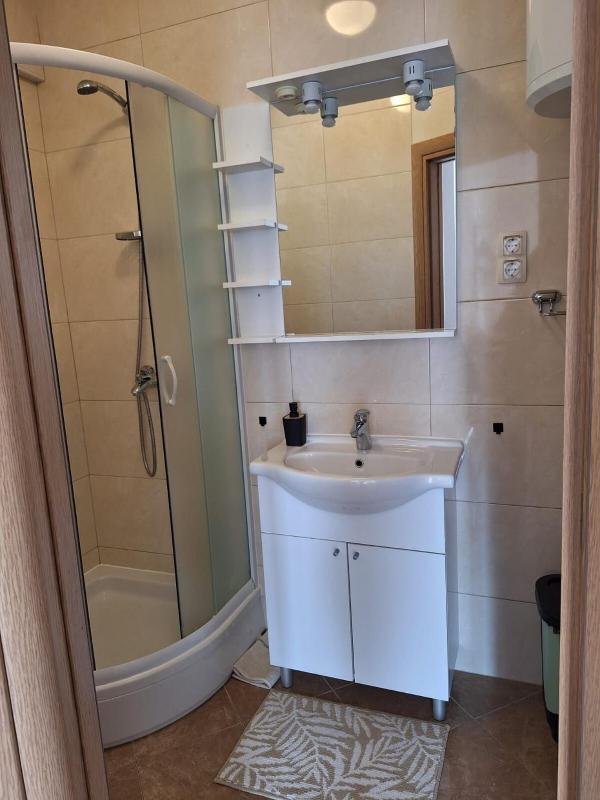 One-Bedroom apartment Standard image 3
