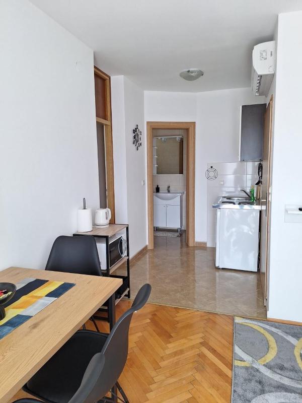 Apartments Ivona - image 8