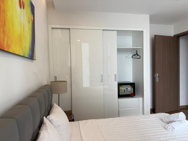 Vinhomes Metropolis Ha Noi 3 Bedroom - image 14
