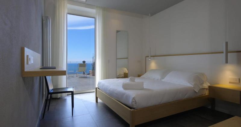Superior Double Room image 1