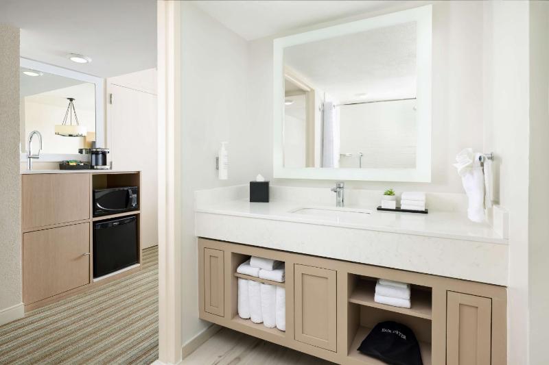 King Suite image 2