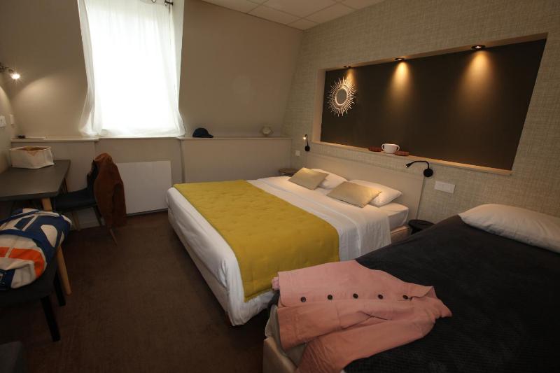 Comfort Triple Room image 3
