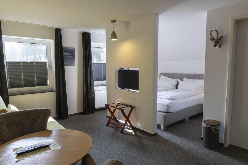 Deluxe Room image 4