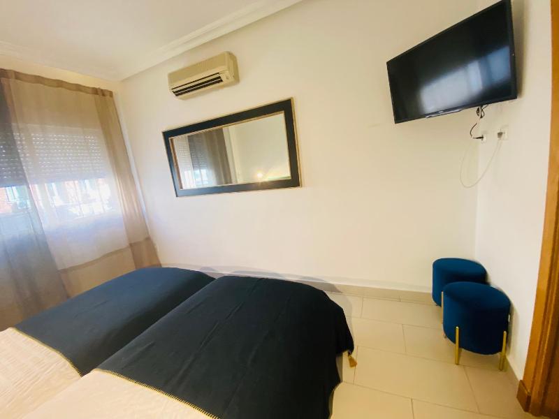 One-Bedroom Apartment image 3