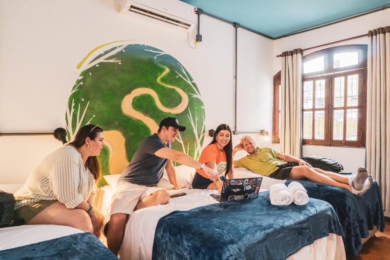 Local Hostel & Suites Manaus - image 11