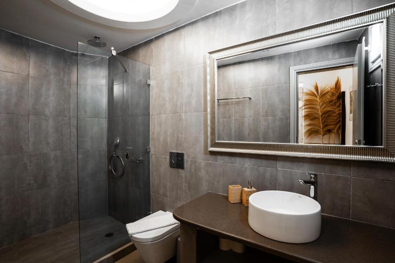 Standard Double Room with Caldera View image 1