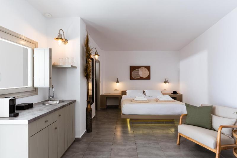 Superior Double Room with Caldera View image 1