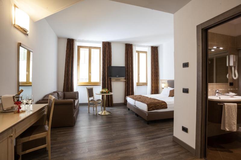 Junior Suite image 1